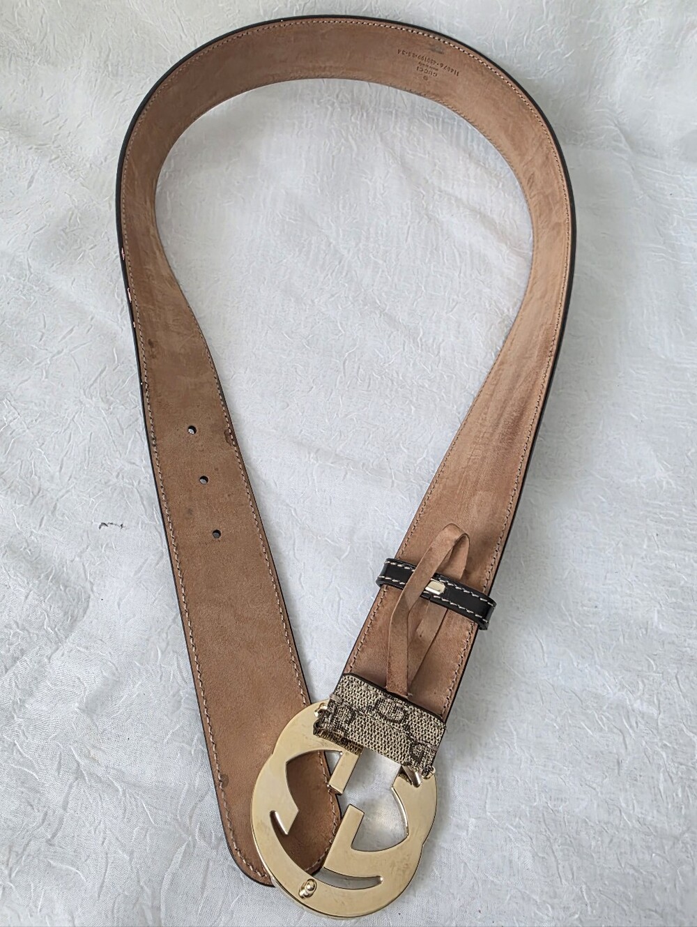 Autu Gucci Heart 💖 Belt with Gold GG Buckle - Picture 6 of 9